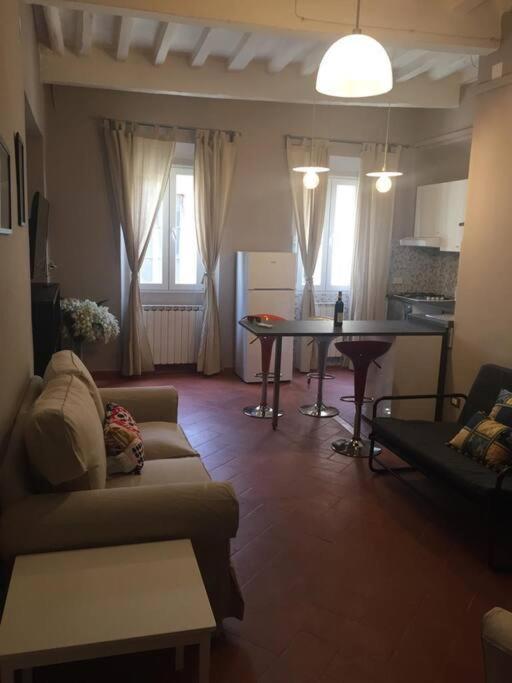 Apartamento Living In Centro Storico Florencia Exterior foto